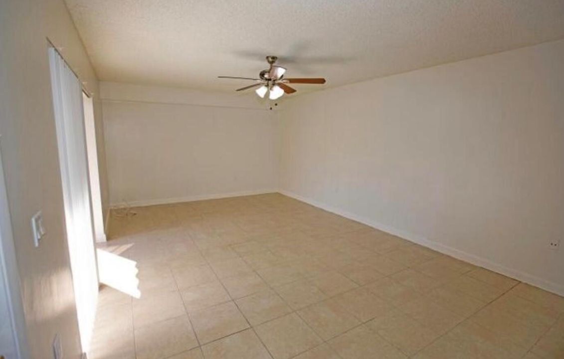 For Rent: $2,250 (2 beds, 2 baths, 1288 Square Feet)