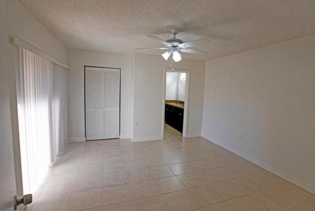 For Rent: $2,250 (2 beds, 2 baths, 1288 Square Feet)