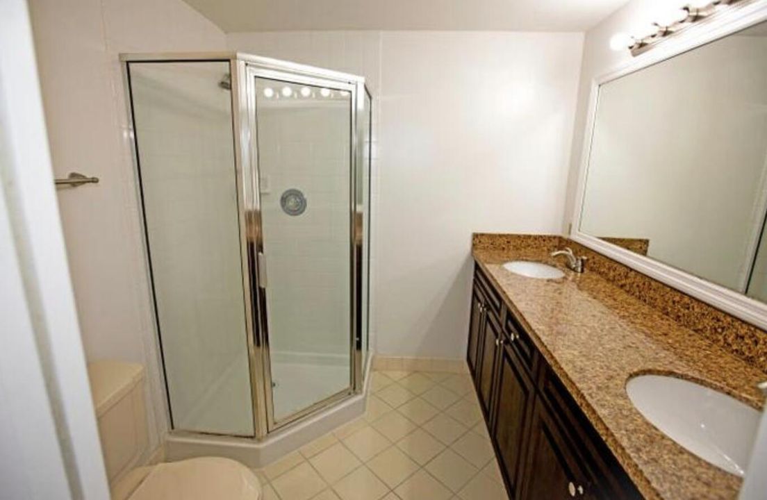 For Rent: $2,250 (2 beds, 2 baths, 1288 Square Feet)