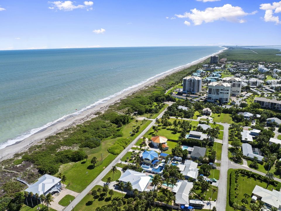 For Sale: $2,175,888 (5 beds, 5 baths, 5028 Square Feet)