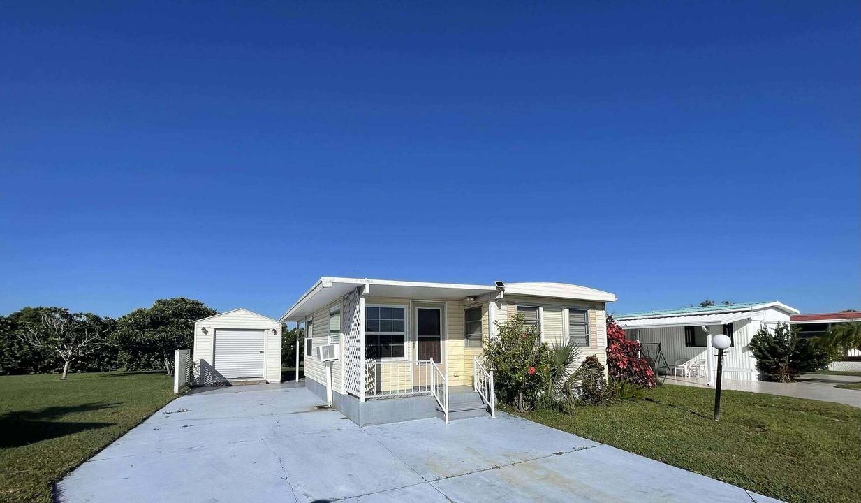 На продажу: $79,800 (1 спален, 1 ванн, 384 Квадратных фут)