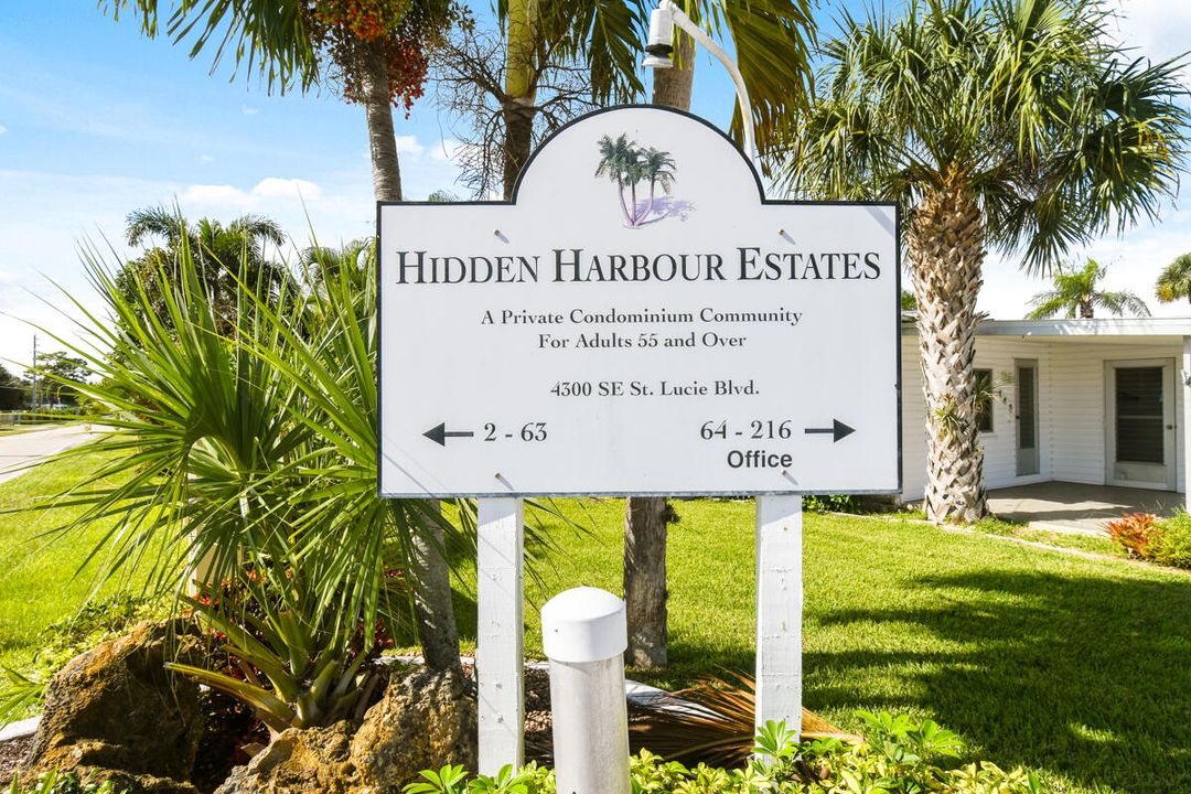 For Sale: $169,000 (2 beds, 1 baths, 862 Square Feet)