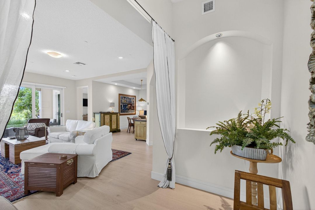 待售: $2,595,000 (3 贝兹, 2 浴室, 1920 平方英尺)