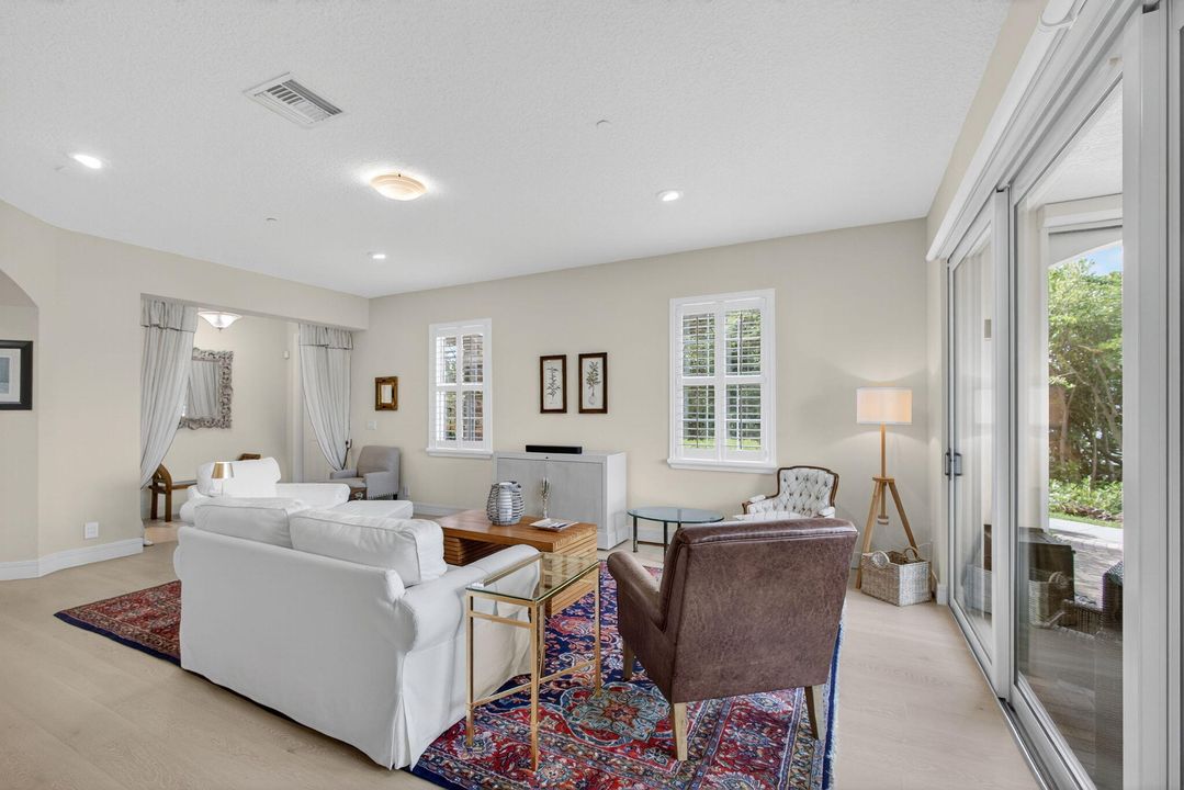 待售: $2,595,000 (3 贝兹, 2 浴室, 1920 平方英尺)