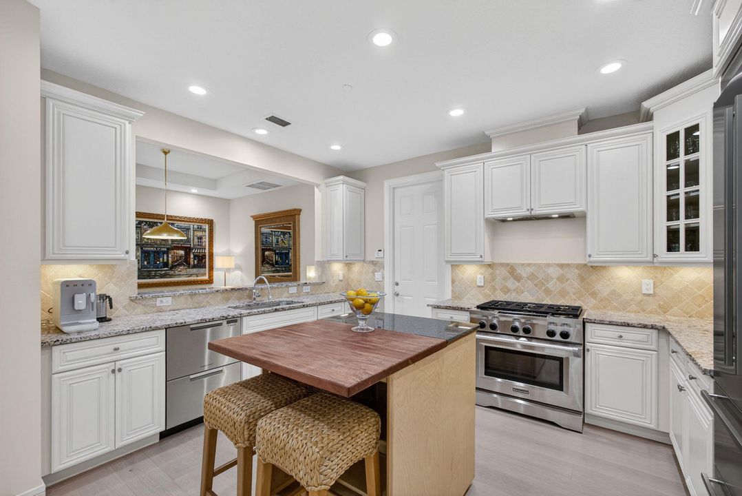 待售: $2,595,000 (3 贝兹, 2 浴室, 1920 平方英尺)