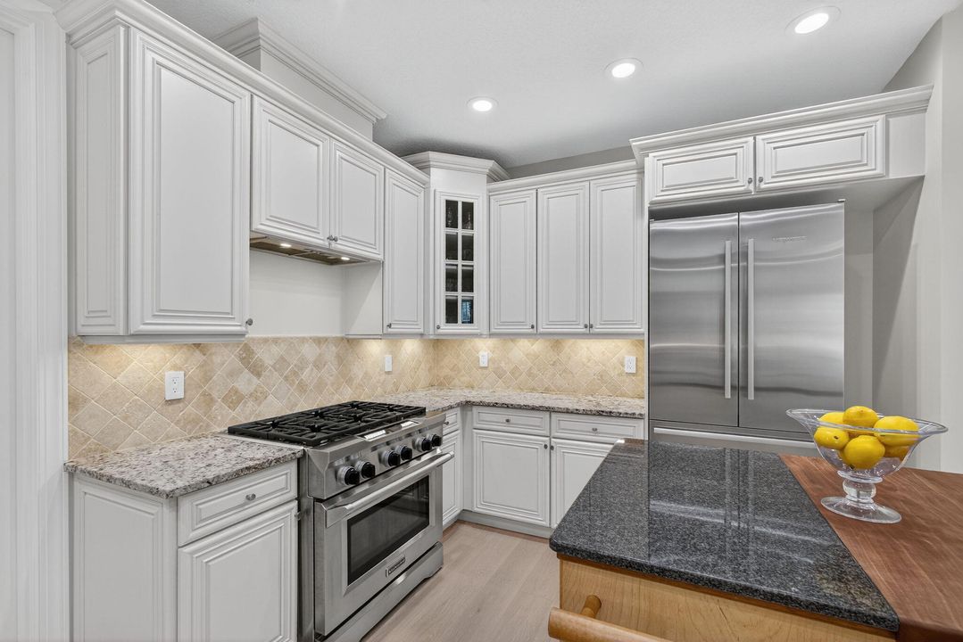 待售: $2,595,000 (3 贝兹, 2 浴室, 1920 平方英尺)