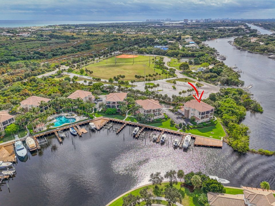 待售: $2,595,000 (3 贝兹, 2 浴室, 1920 平方英尺)