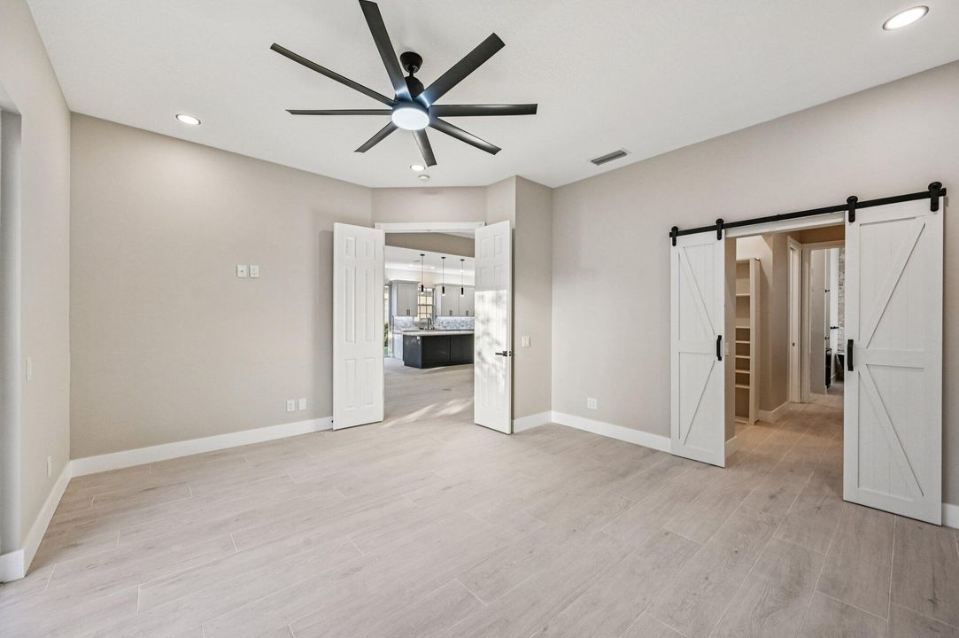 For Sale: $710,000 (3 beds, 2 baths, 1988 Square Feet)