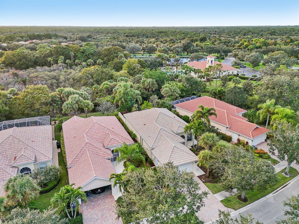 For Sale: $710,000 (3 beds, 2 baths, 1988 Square Feet)
