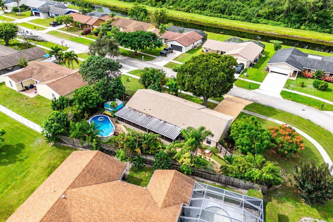 合同活跃: $485,000 (3 贝兹, 2 浴室, 1328 平方英尺)