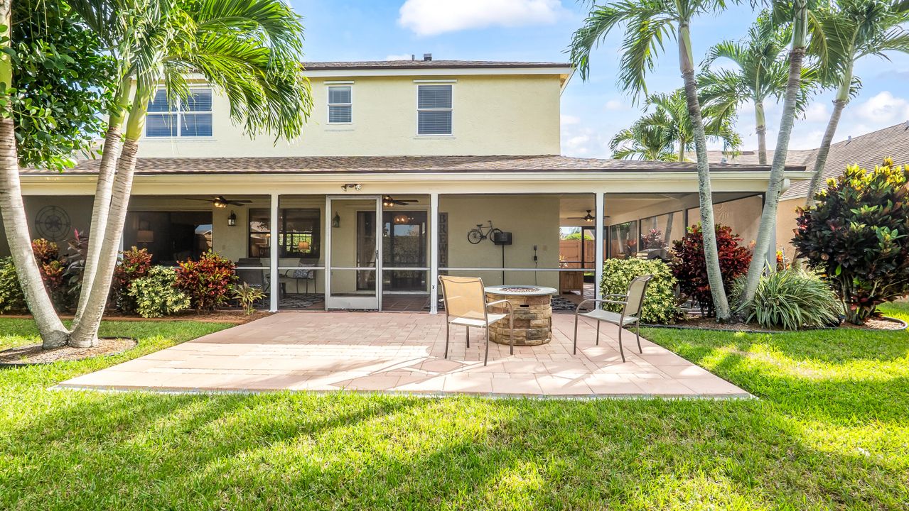 Под контрактом: $735,000 (4 спален, 2 ванн, 2264 Квадратных фут)