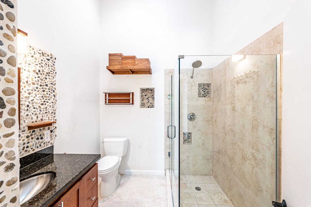 For Rent: $3,400 (3 beds, 2 baths, 1776 Square Feet)