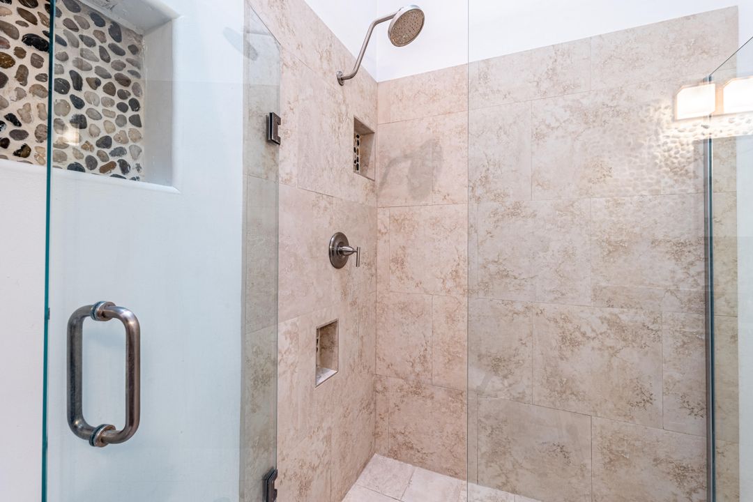 For Rent: $3,400 (3 beds, 2 baths, 1776 Square Feet)