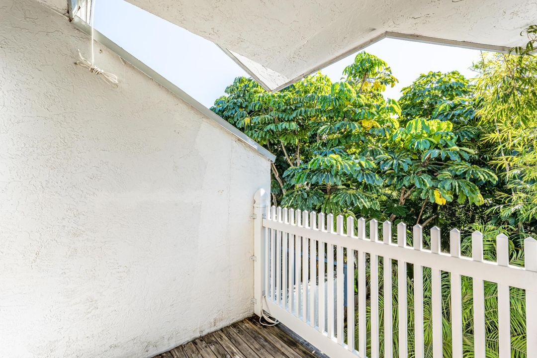 For Rent: $3,400 (3 beds, 2 baths, 1776 Square Feet)