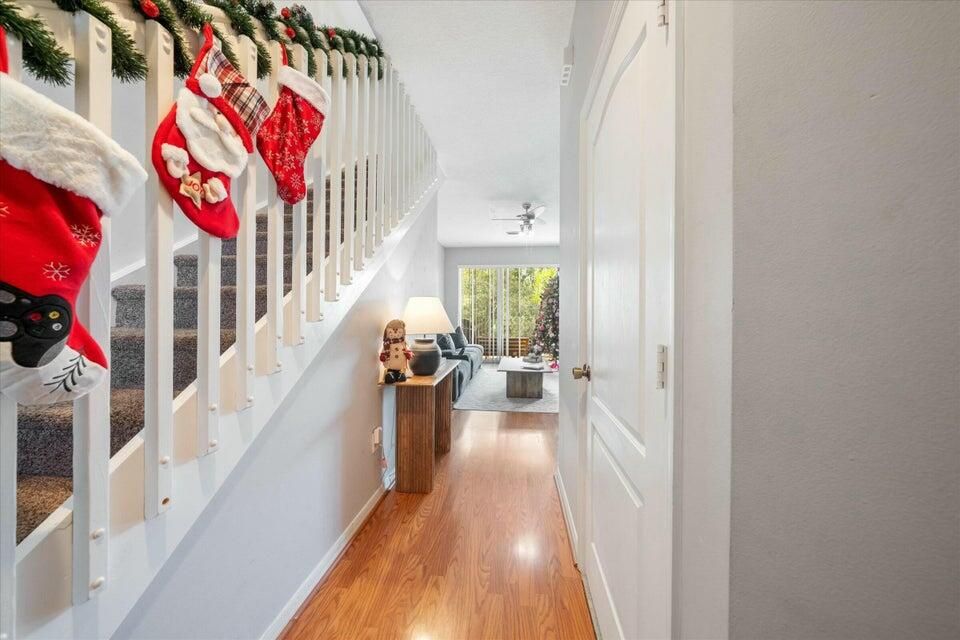 На продажу: $335,000 (2 спален, 2 ванн, 1448 Квадратных фут)