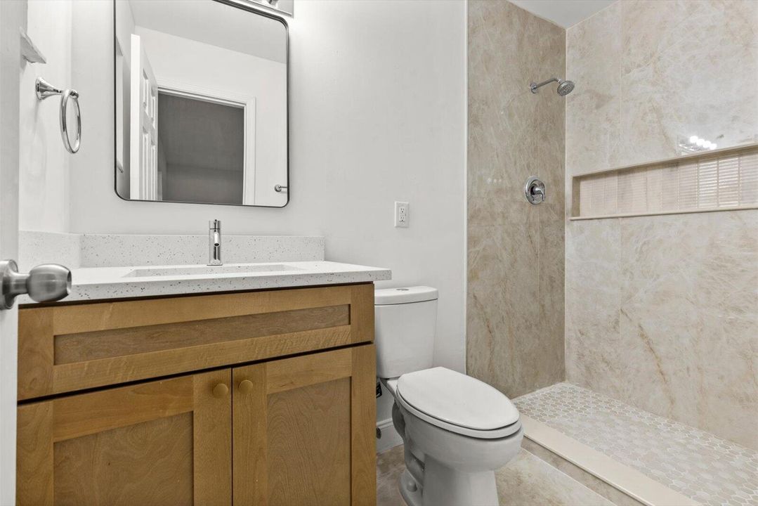 Active With Contract: $330,000 (3 beds, 2 baths, 1190 Square Feet)