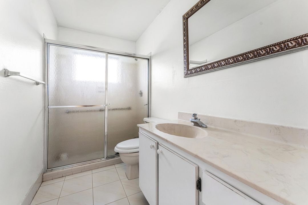 For Sale: $189,999 (2 beds, 2 baths, 1700 Square Feet)