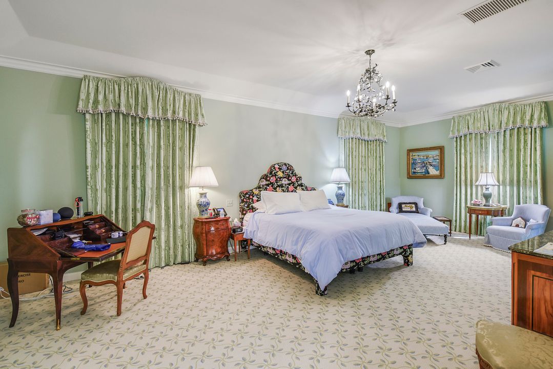 For Sale: $15,500,000 (5 beds, 5 baths, 5213 Square Feet)