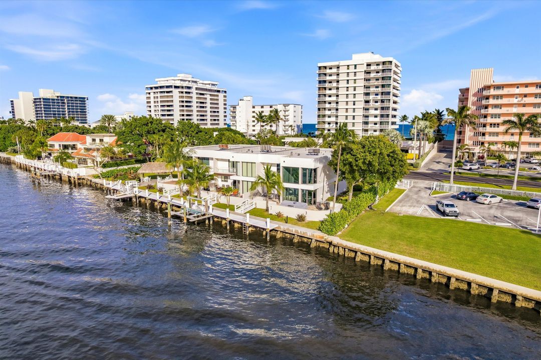 For Sale: $2,550,000 (3 beds, 3 baths, 2552 Square Feet)