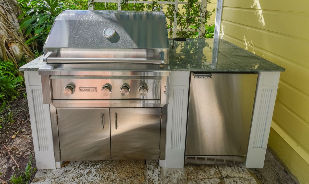 For Sale: $15,500,000 (5 beds, 5 baths, 5213 Square Feet)