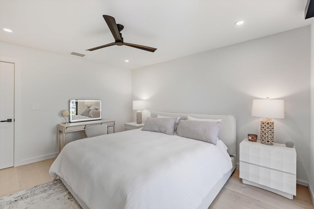 For Sale: $2,550,000 (3 beds, 3 baths, 2552 Square Feet)