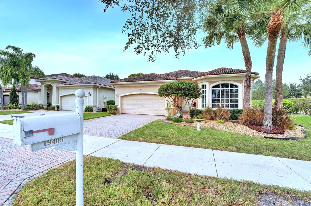 На продажу: $709,950 (3 спален, 2 ванн, 1691 Квадратных фут)