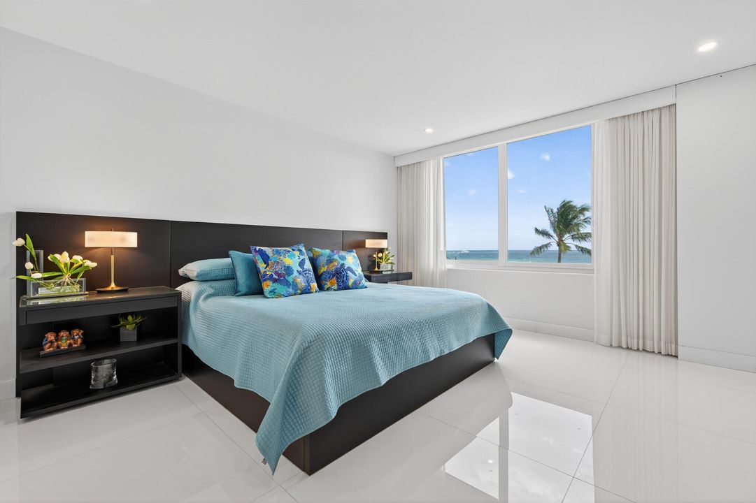 待售: $9,500,000 (3 贝兹, 3 浴室, 2216 平方英尺)