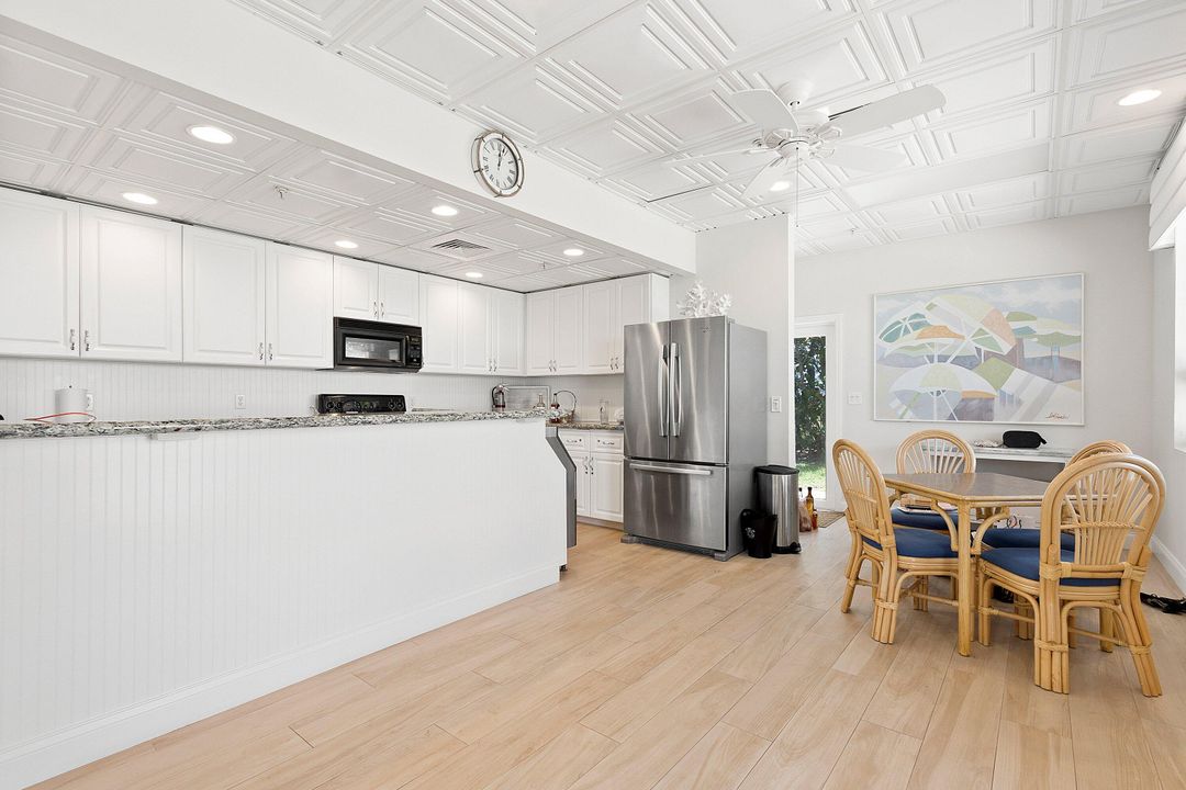 Active With Contract: $1,845,000 (3 beds, 3 baths, 2118 Square Feet)