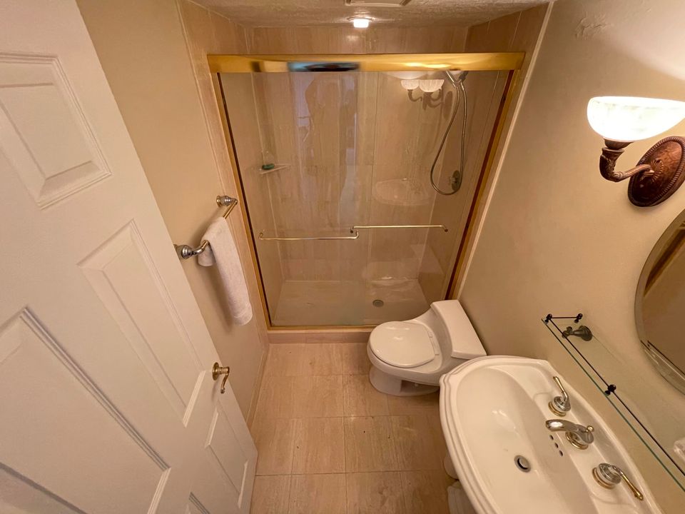 En Renta: $2,975 (2 camas, 2 baños, 1170 Pies cuadrados)