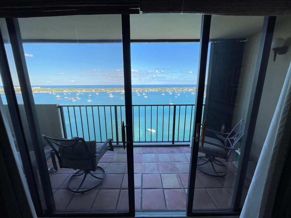 En Renta: $2,975 (2 camas, 2 baños, 1170 Pies cuadrados)