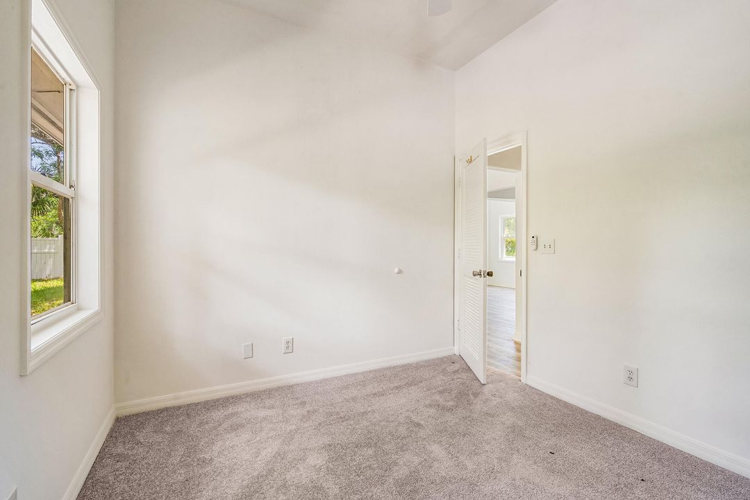 En Venta: $294,000 (3 camas, 2 baños, 800 Pies cuadrados)