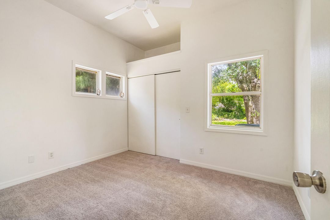 En Venta: $294,000 (3 camas, 2 baños, 800 Pies cuadrados)