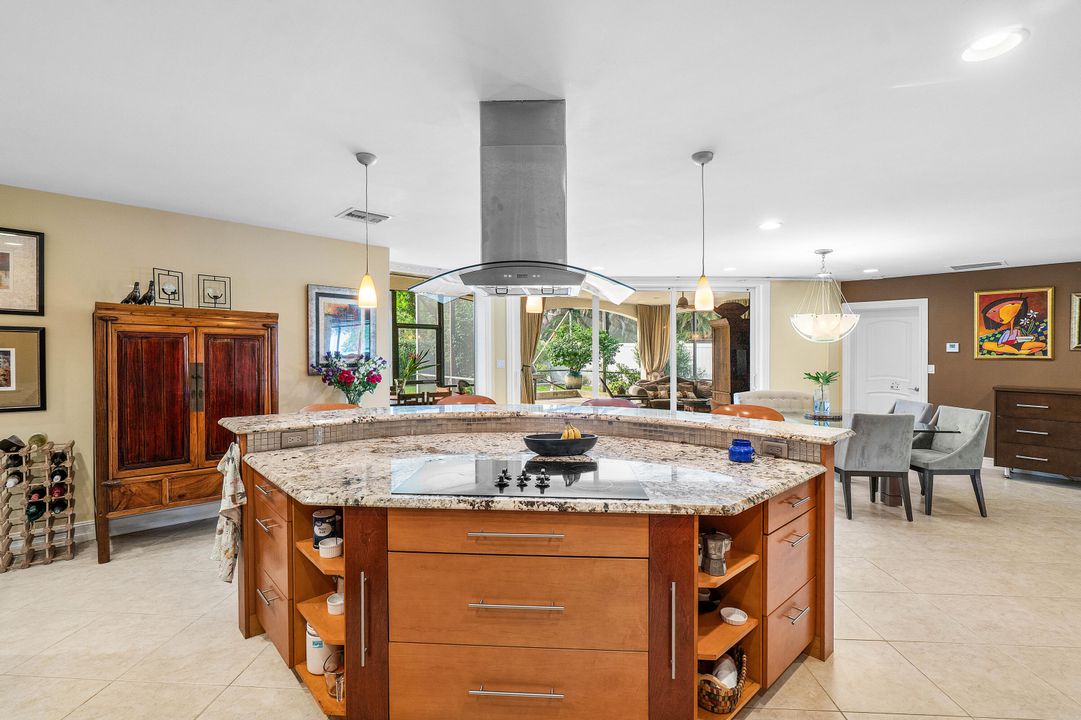 For Rent: $5,600 (3 beds, 3 baths, 1641 Square Feet)