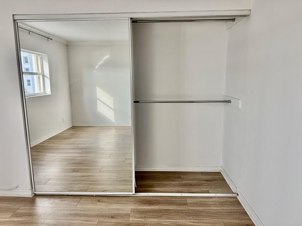 合同活跃: $2,250 (1 贝兹, 1 浴室, 673 平方英尺)