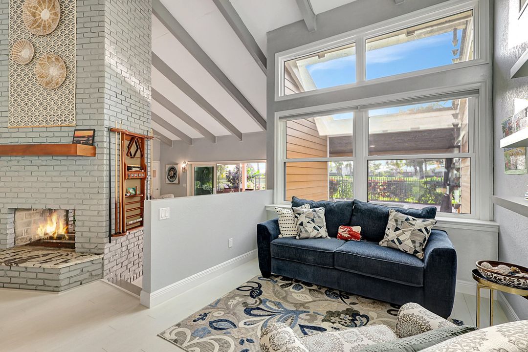 For Rent: $6,000 (3 beds, 2 baths, 2501 Square Feet)