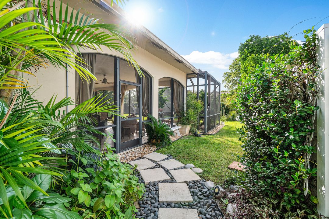 For Rent: $5,600 (3 beds, 3 baths, 1641 Square Feet)