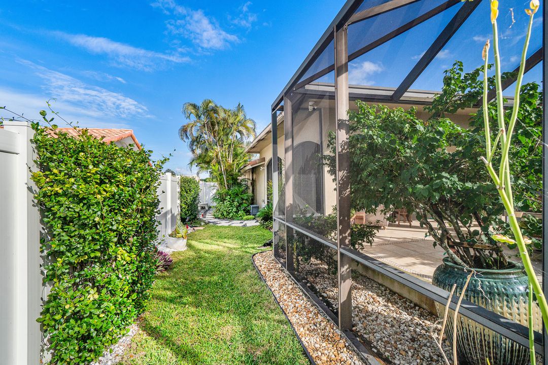 For Rent: $5,600 (3 beds, 3 baths, 1641 Square Feet)