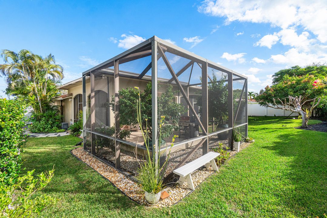 For Rent: $5,600 (3 beds, 3 baths, 1641 Square Feet)