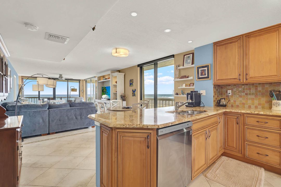 En Venta: $540,000 (2 camas, 2 baños, 1119 Pies cuadrados)