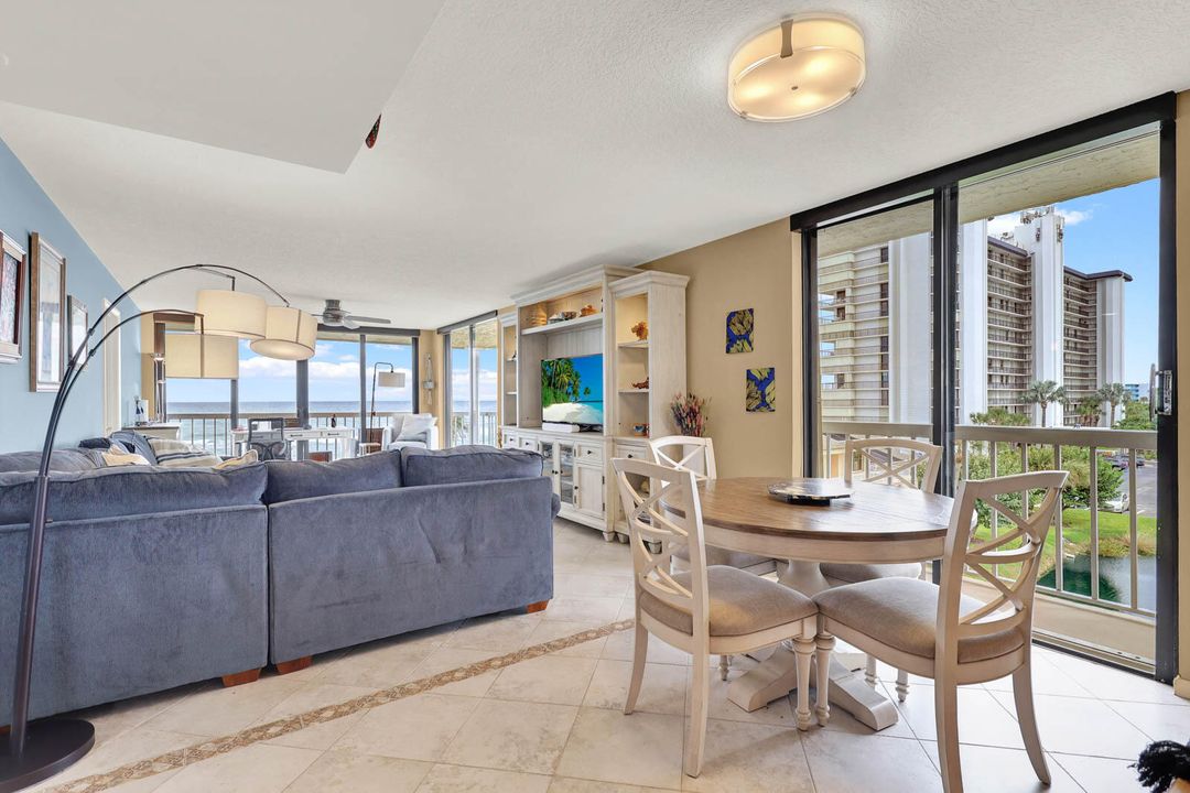 En Venta: $540,000 (2 camas, 2 baños, 1119 Pies cuadrados)