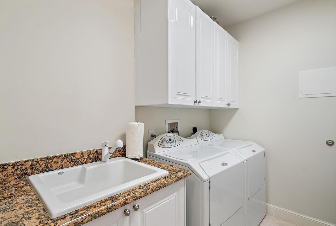 待售: $5,975,000 (3 贝兹, 3 浴室, 3032 平方英尺)