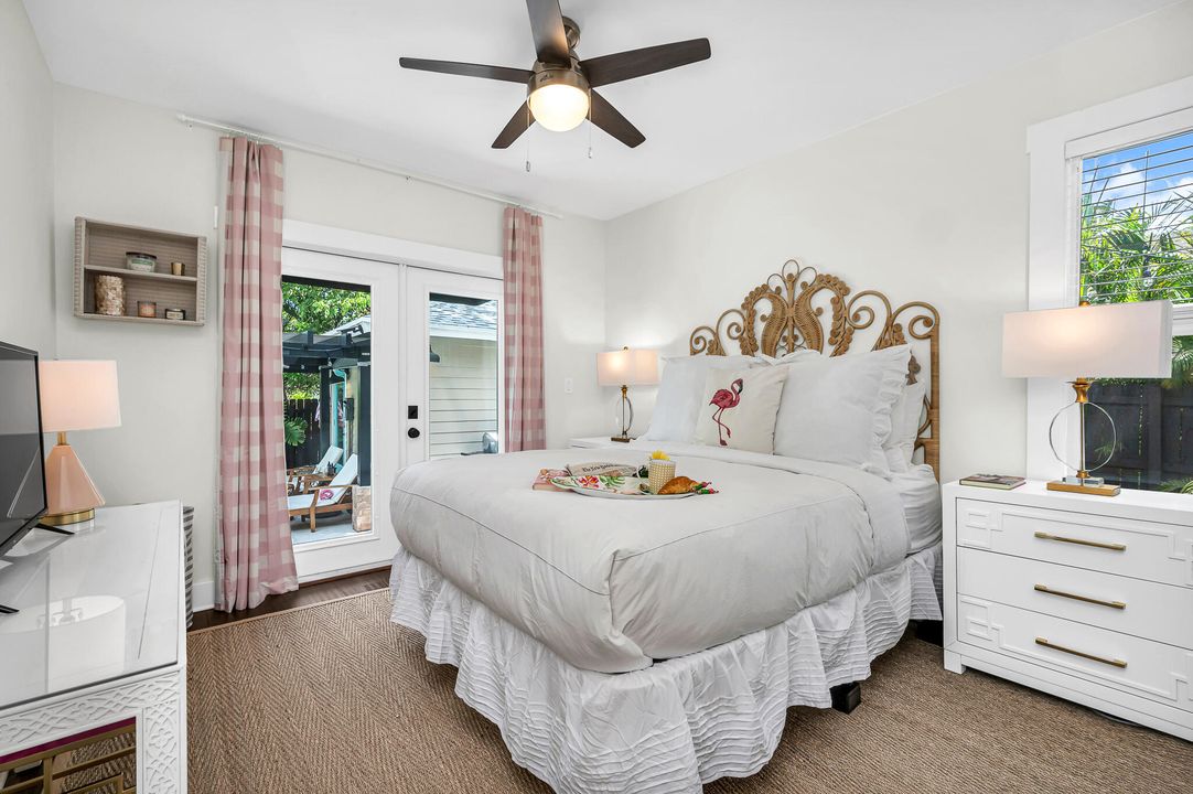 Под контрактом: $1,795,000 (3 спален, 3 ванн, 1339 Квадратных фут)