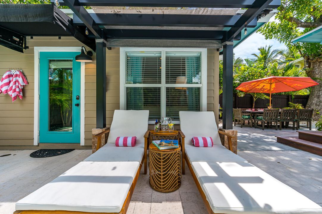 Под контрактом: $1,795,000 (3 спален, 3 ванн, 1339 Квадратных фут)