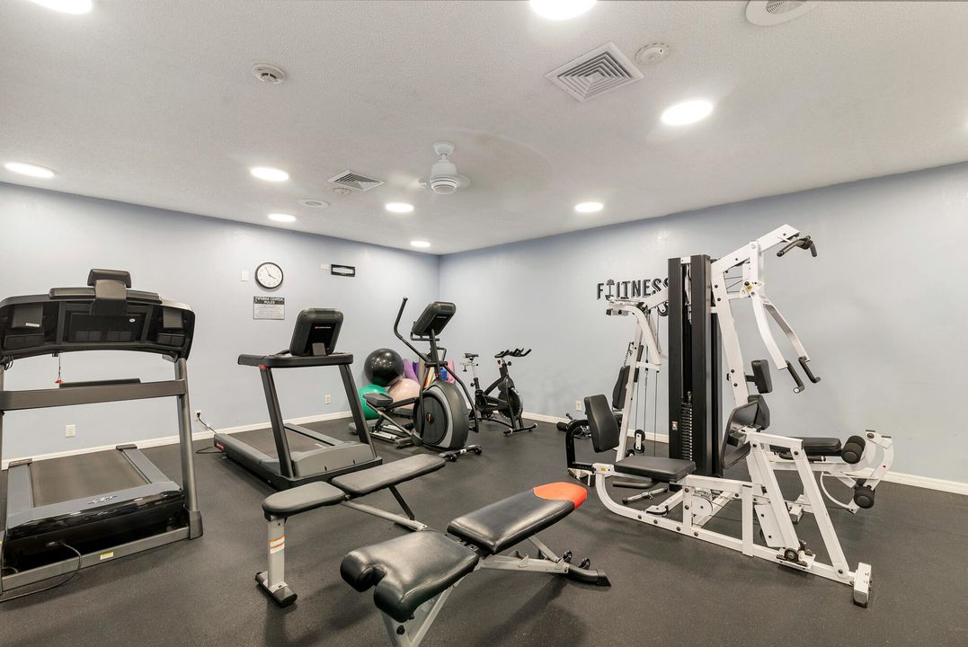 На продажу: $280,000 (1 спален, 1 ванн, 785 Квадратных фут)