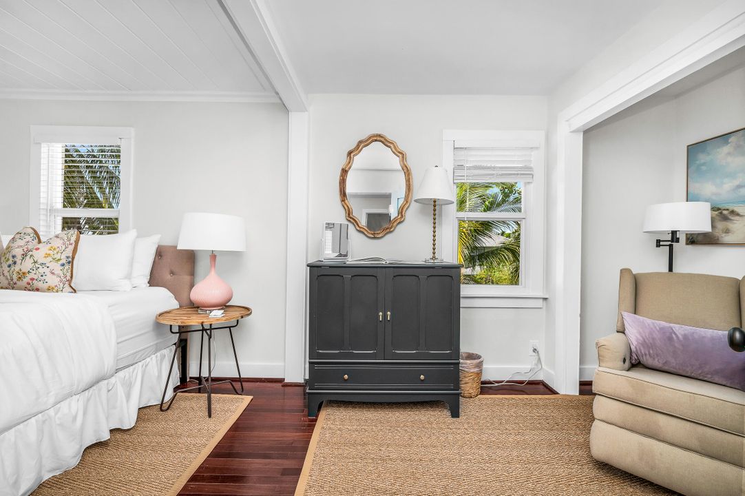 For Sale: $2,450,000 (5 beds, 4 baths, 2366 Square Feet)