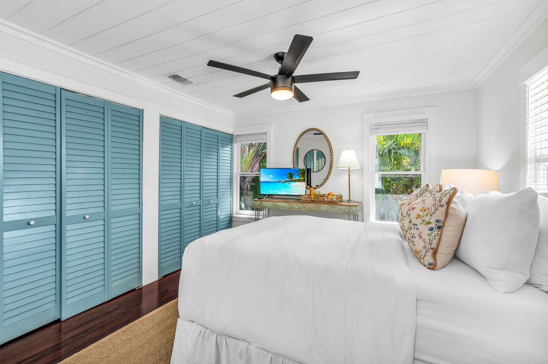 For Sale: $2,450,000 (5 beds, 4 baths, 2366 Square Feet)