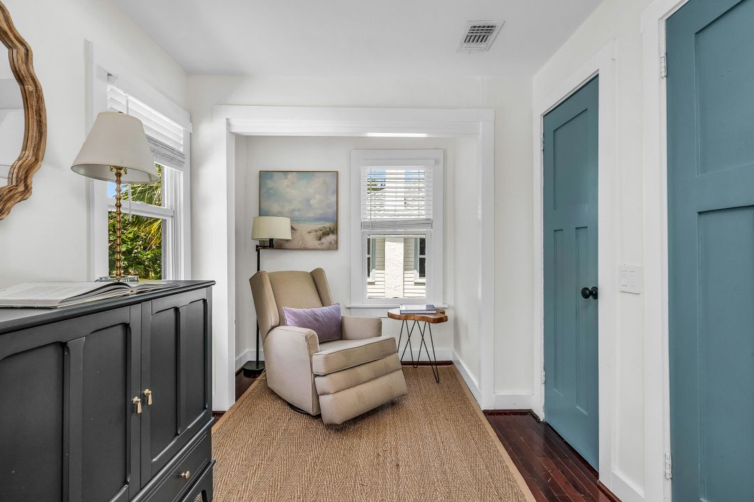 For Sale: $2,450,000 (5 beds, 4 baths, 2366 Square Feet)