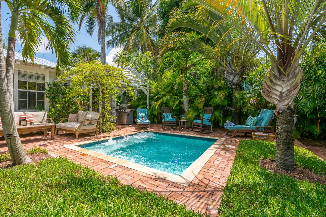 For Sale: $2,450,000 (5 beds, 4 baths, 2366 Square Feet)