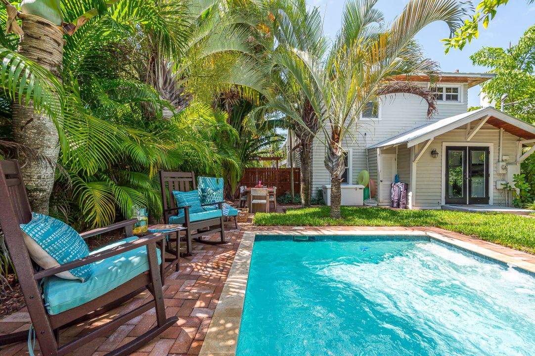 For Sale: $2,450,000 (5 beds, 4 baths, 2366 Square Feet)