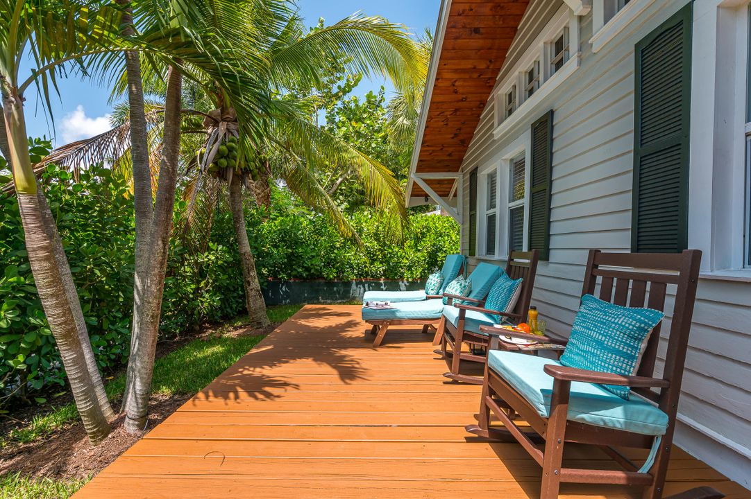 For Sale: $2,450,000 (5 beds, 4 baths, 2366 Square Feet)